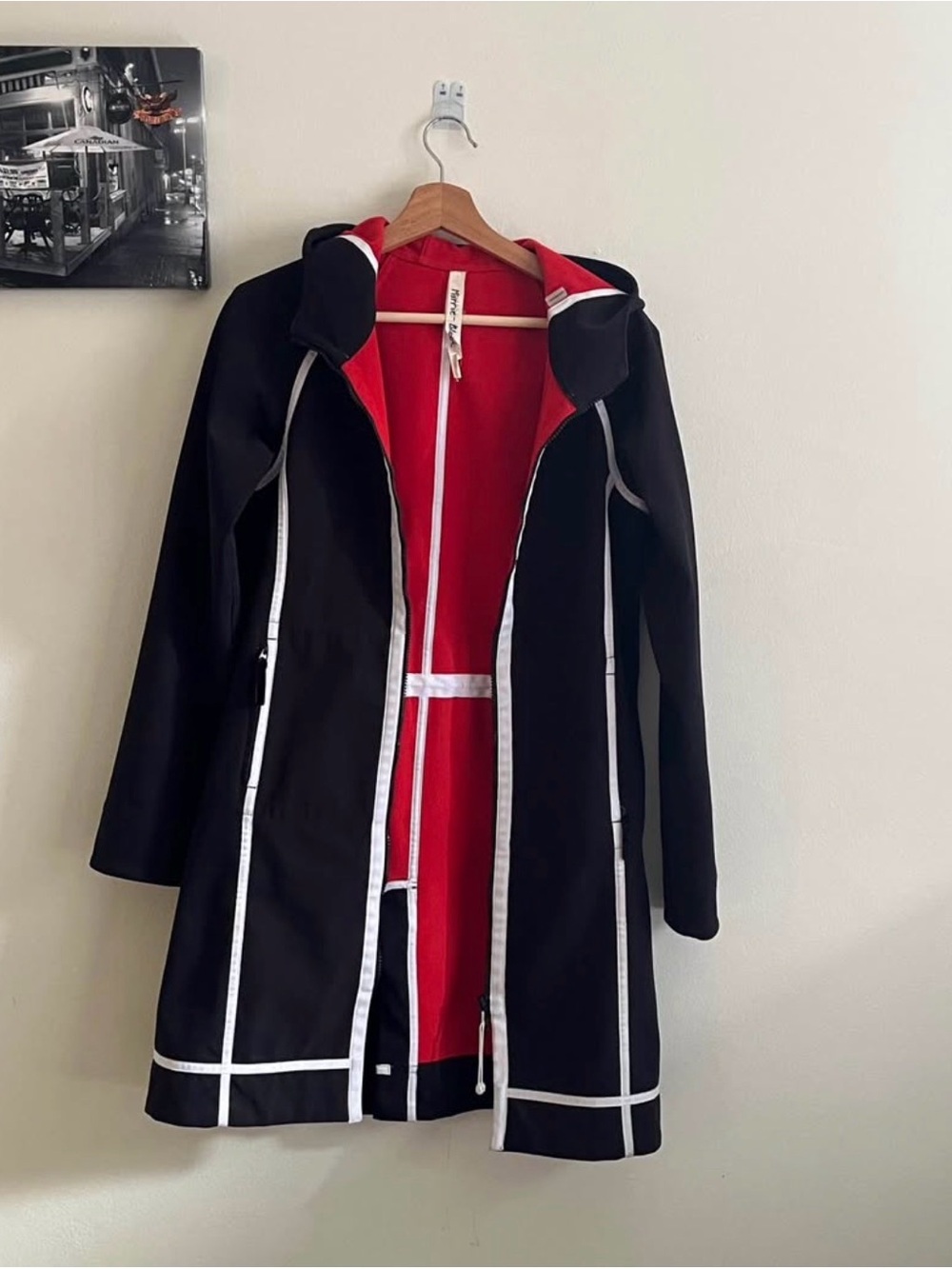lululemon Black waterproof Fleece Lined HoodedJacket Coat- Size 6